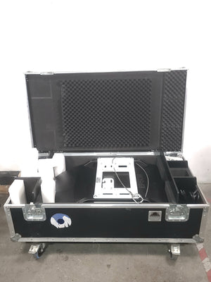 Epson Pro Z10005UNL H610A 10,000 Lumens WUXGA LCD Large Venue Projector ( 195 Lamp 1 Hours 195 Lamp 2 Hours) [NO Lamp] w/ Remote, PSU, (2) Mounting Brackets, (2) C-Clamps, Safety Cable, in Wheeled Road Case