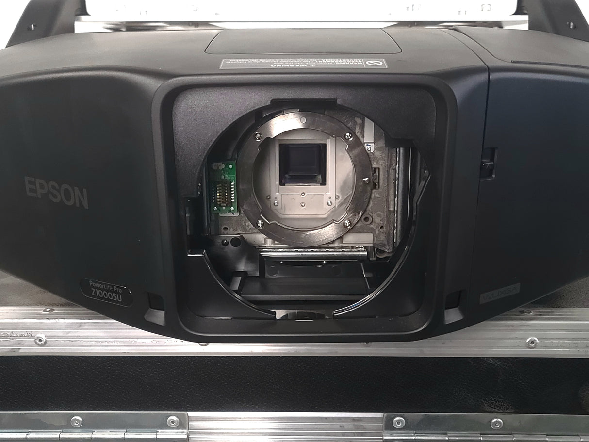 Epson Pro Z10005UNL H610A 10,000 Lumens WUXGA LCD Large Venue Projector ( 195 Lamp 1 Hours 195 Lamp 2 Hours) [NO Lamp] w/ Remote, PSU, (2) Mounting Brackets, (2) C-Clamps, Safety Cable, in Wheeled Road Case