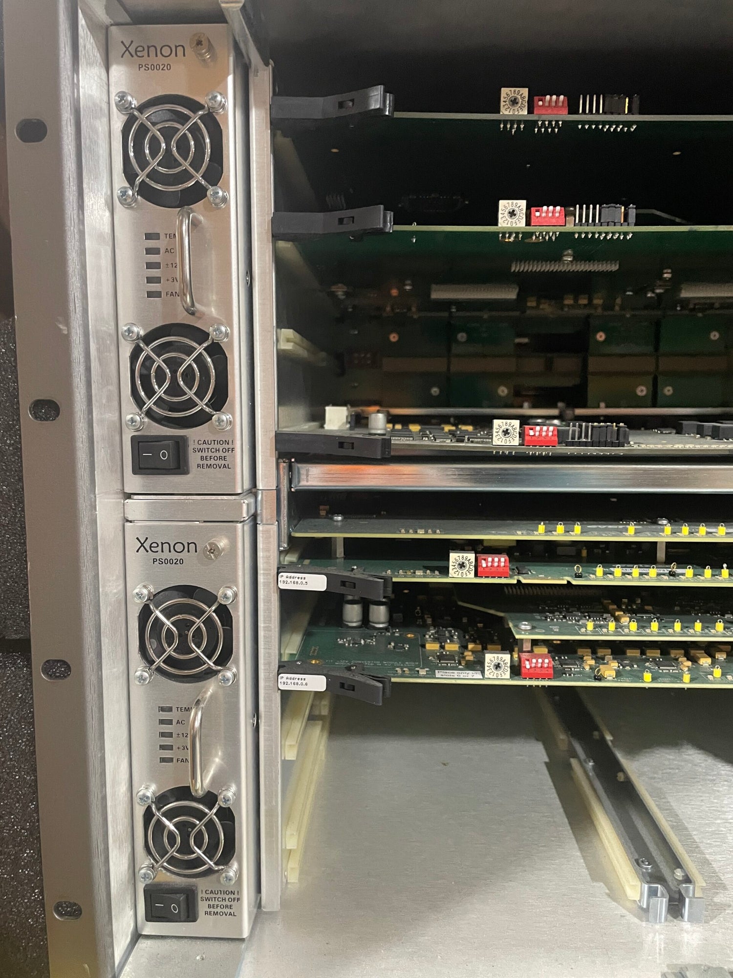 Evertz XENON XE8-FR 128128 Multi-Format 3G HD Video Router