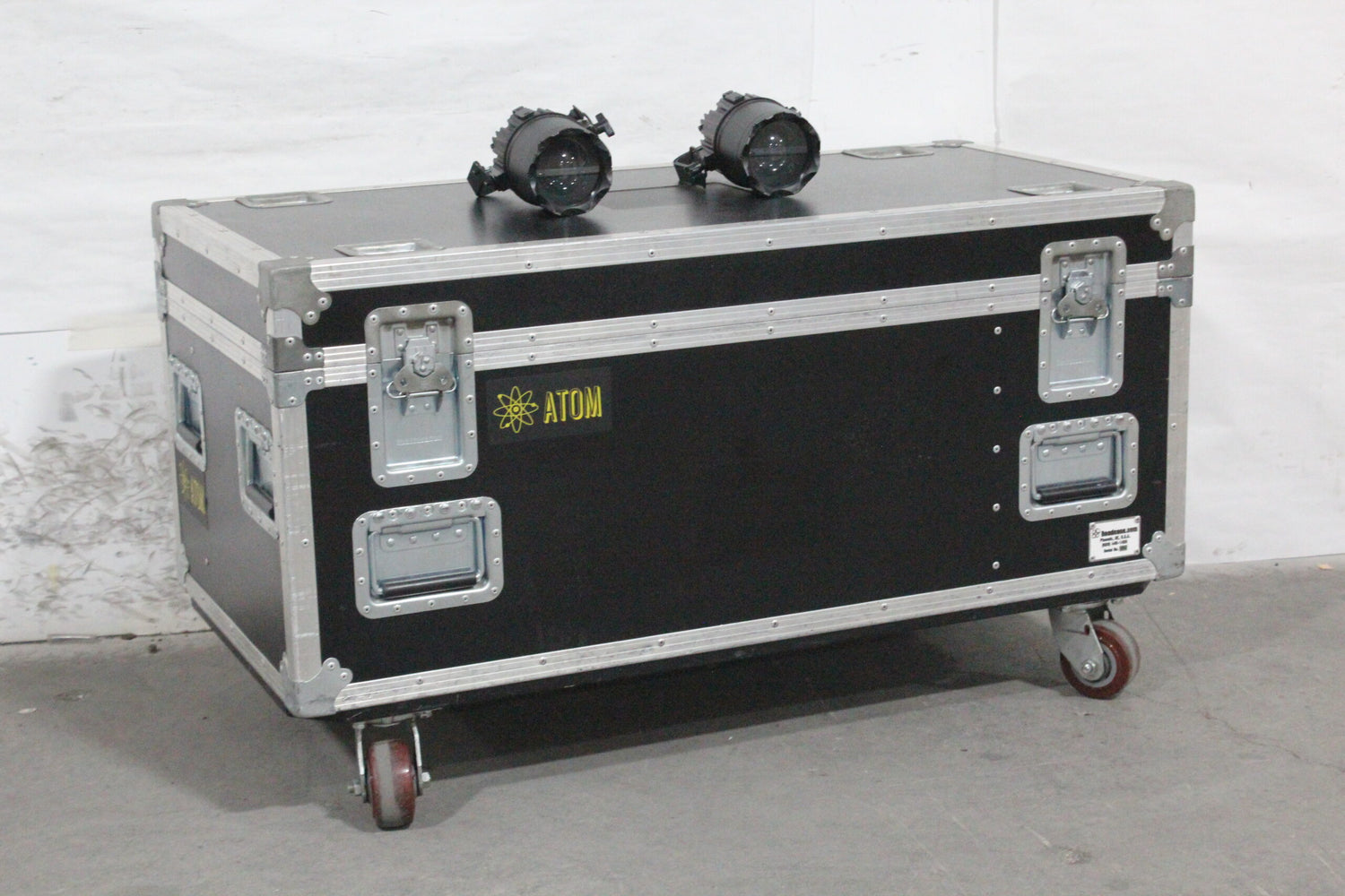 German Light Products X4 Atom GLP RGBW 30W RGBW Compact Head w/ Zoom in 23x47x20" Rolling Road Case