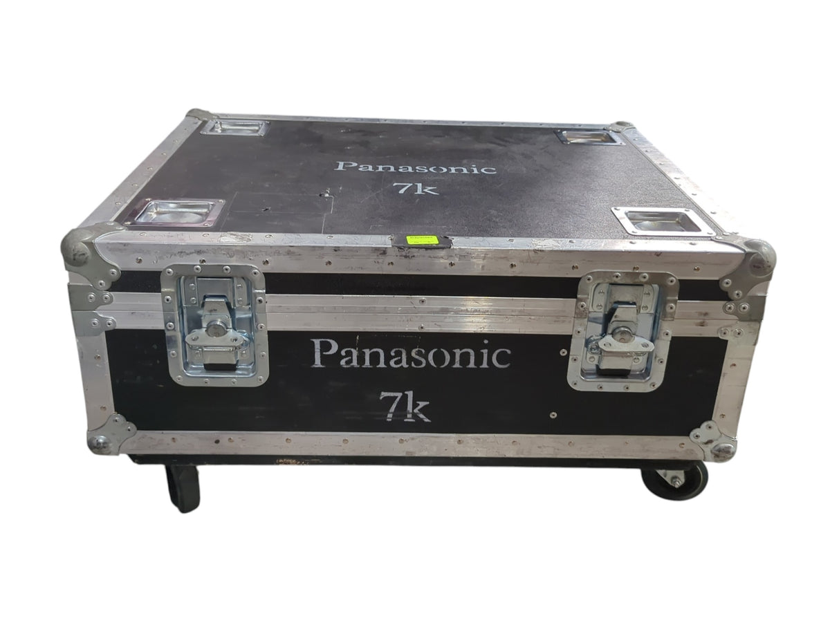 Panasonic PT-RZ770B 7,000 Lumens WUXGA 1 Chip DLP (1780h) in Wheeled Road Case (Lens Not Included)