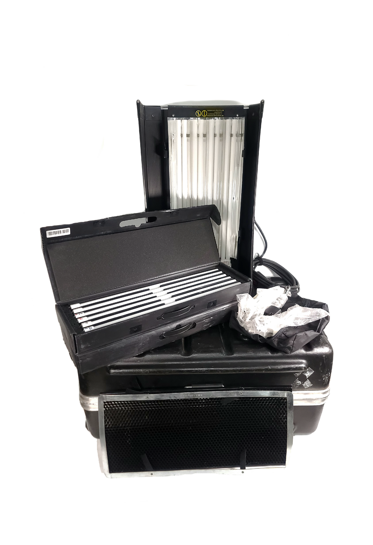 Kino Flo DIV-400-120U Diva-Lite Universal One Light Kit w/ Accessories in Hard Rolling Case