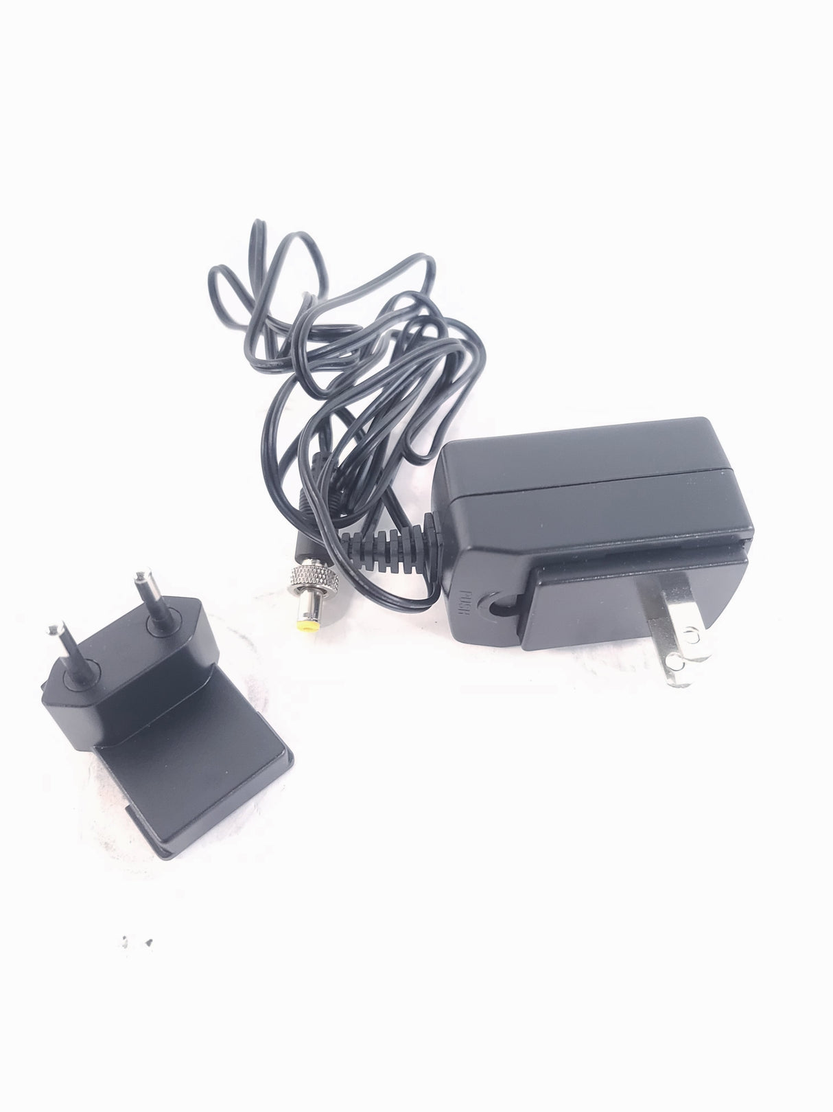 Kramer VP-123 1x3 RGBHV Distribution Amplifier w/ 12V AC Adapter And Instruction Manual In Original Open Box