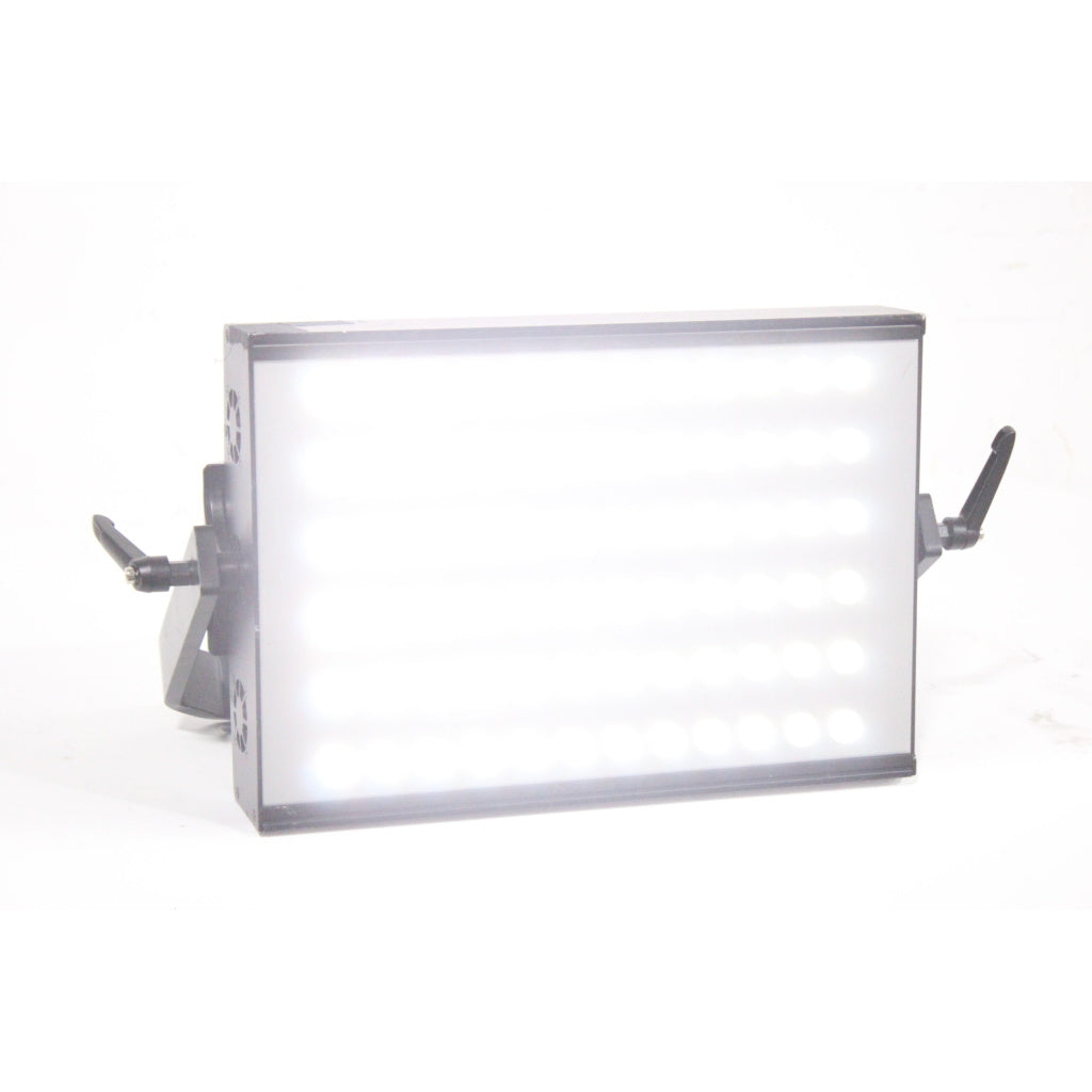 Litepanels Hilio 120-240VAC LED Fixture in Pelican 1640 Case