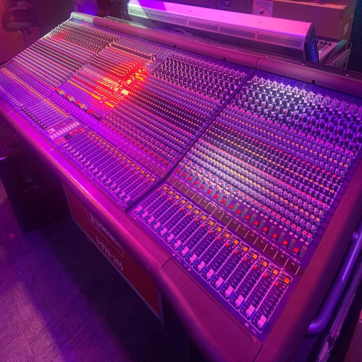 Midas Rack Console MIDAS H3000 Heritage 56-Channel Live Mixing Analog Console – AVGear.com