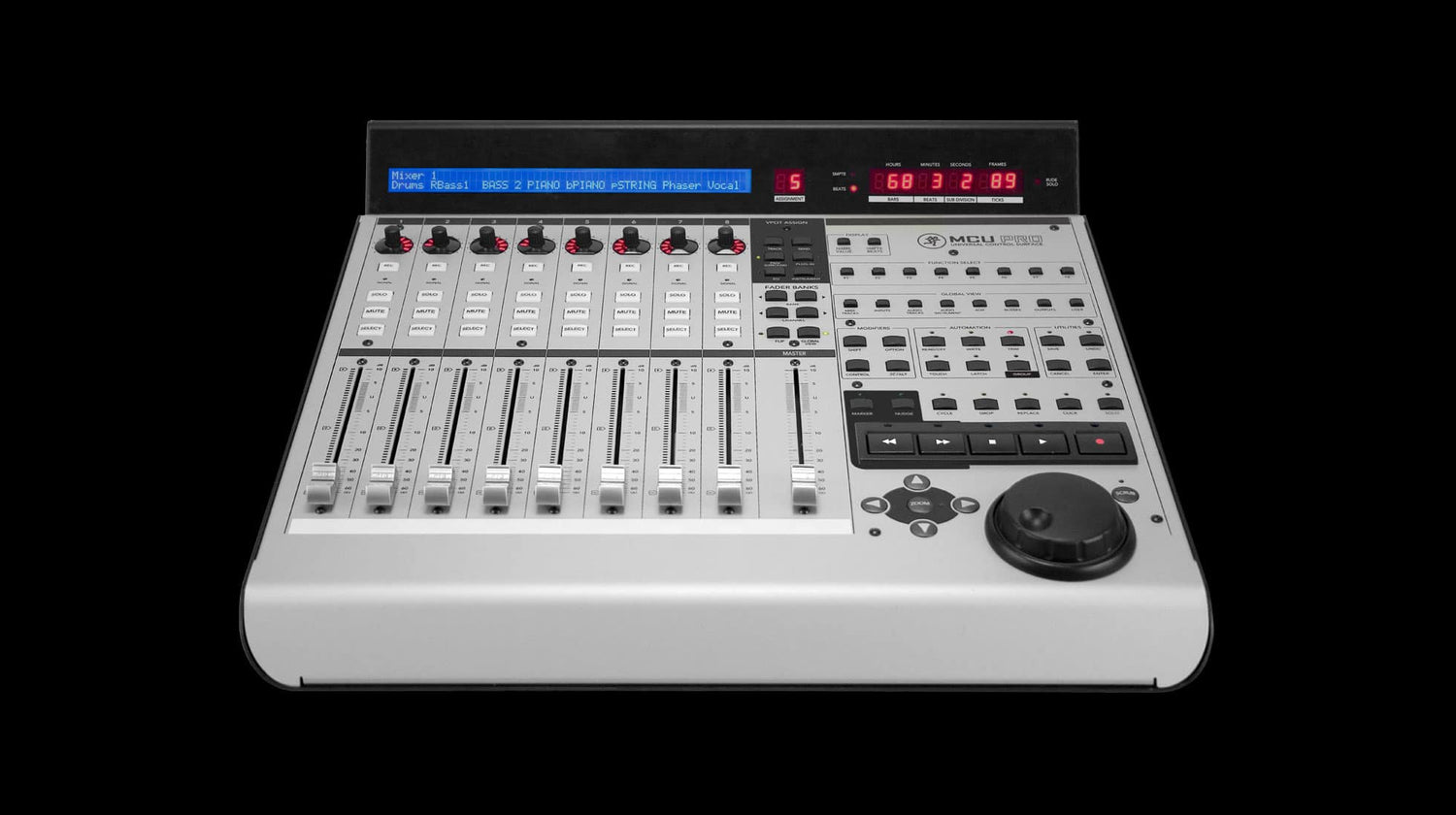 Mackie MCK-2034306-00 Pro 8-channel Control Surface with USB