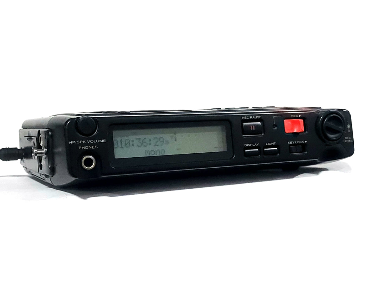Marantz PMD670 U1B Professional CompactFlash Stereo Portable Recorder