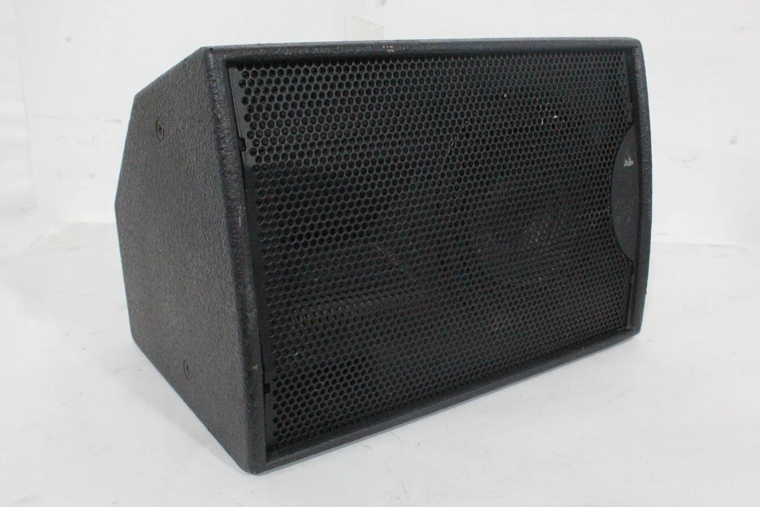 Martin Blackline F8 Ultra-Compact 2-Way Passive System