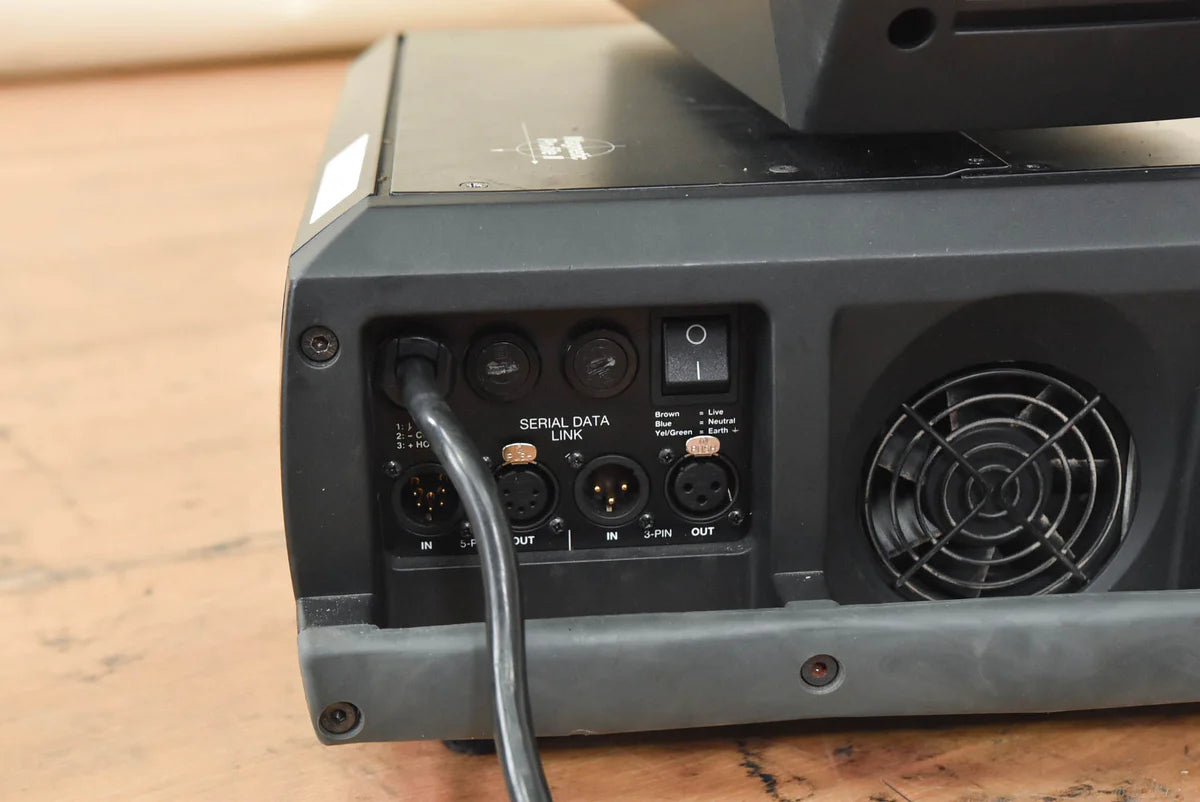 Martin Lighting MAC 2000 Performance Moving Head Light