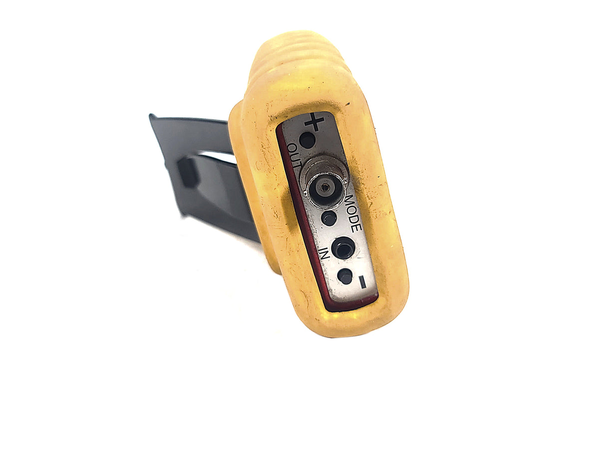 MicroFrame D8009 Video Time Code Sync Master w/ BNC-1.4 MA Mono T/C Slate Jam, Tentacle to BNC