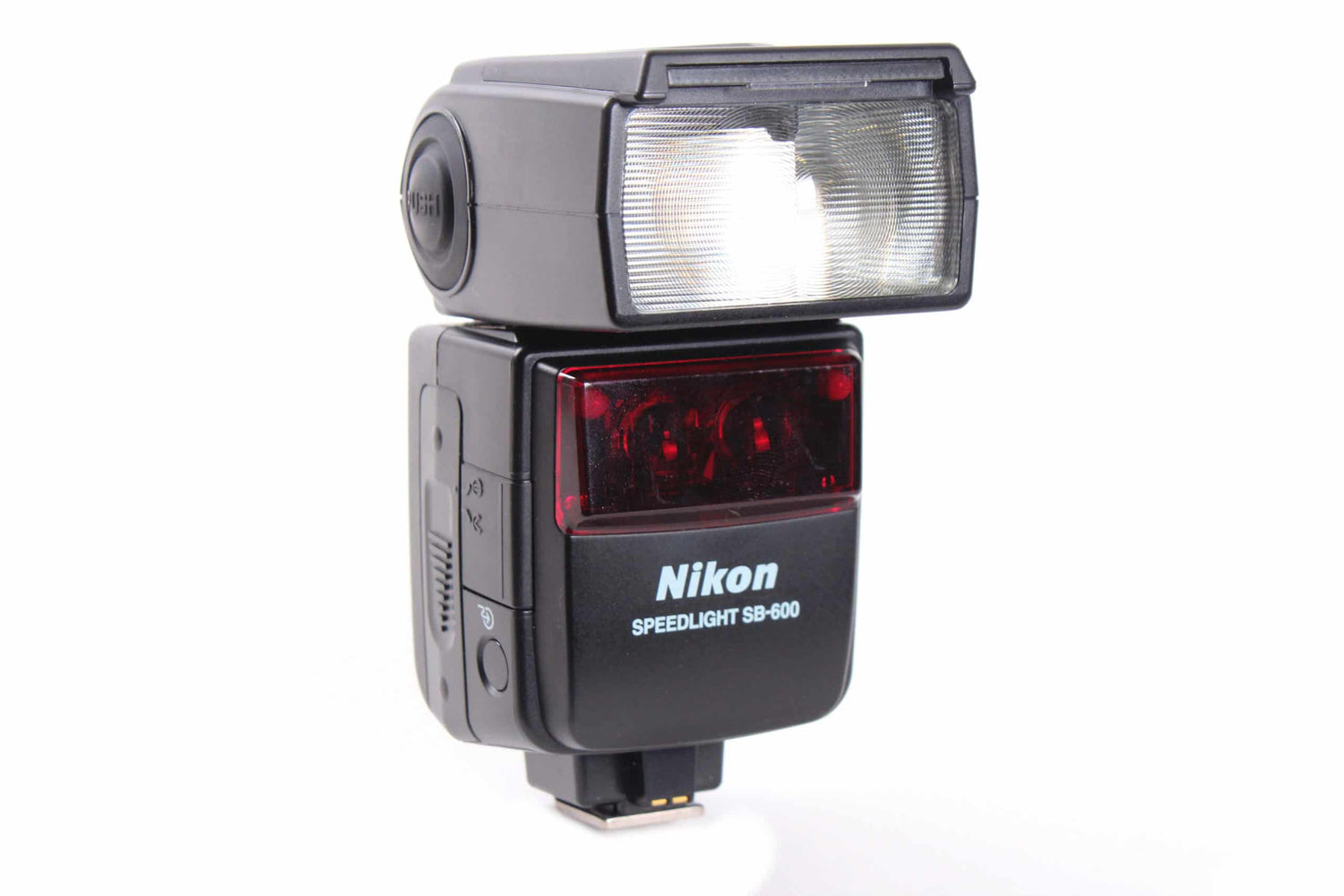 Nikon D200 10.2MP Digital Camera Kit