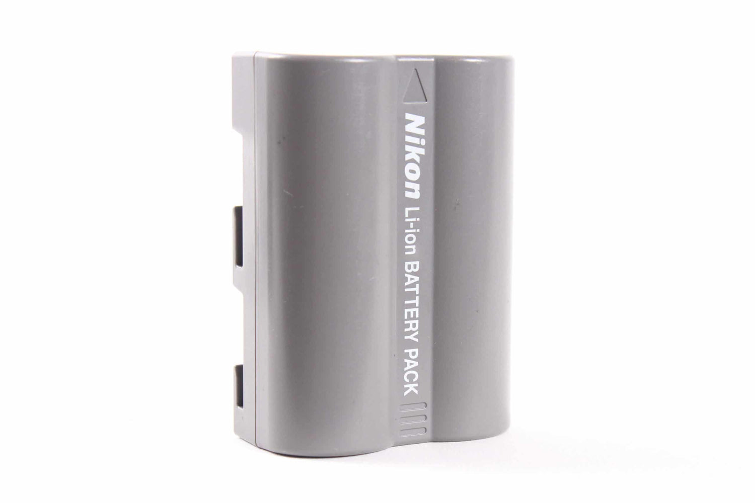 Nikon D200 10.2MP Digital Camera Kit