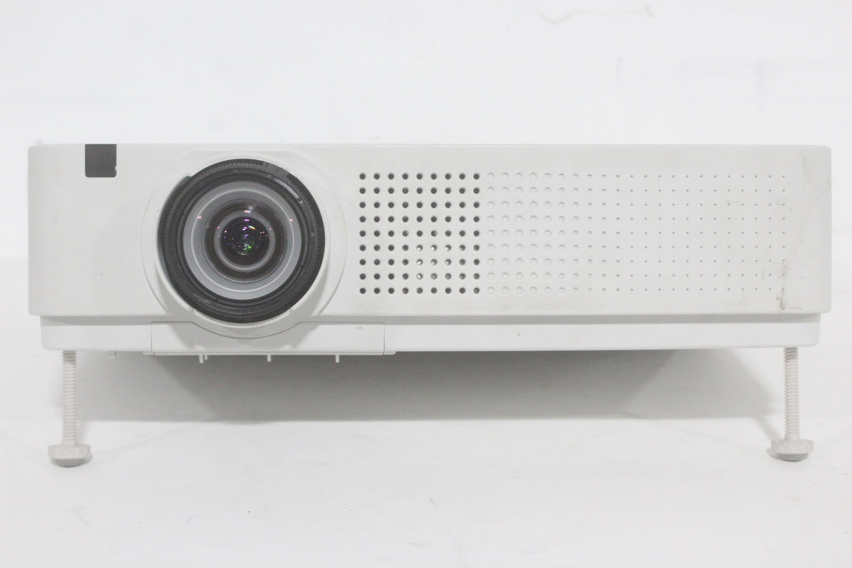 Panasonic PT-VW330OU WXGA LCD Projector (781 Lamp Hours)