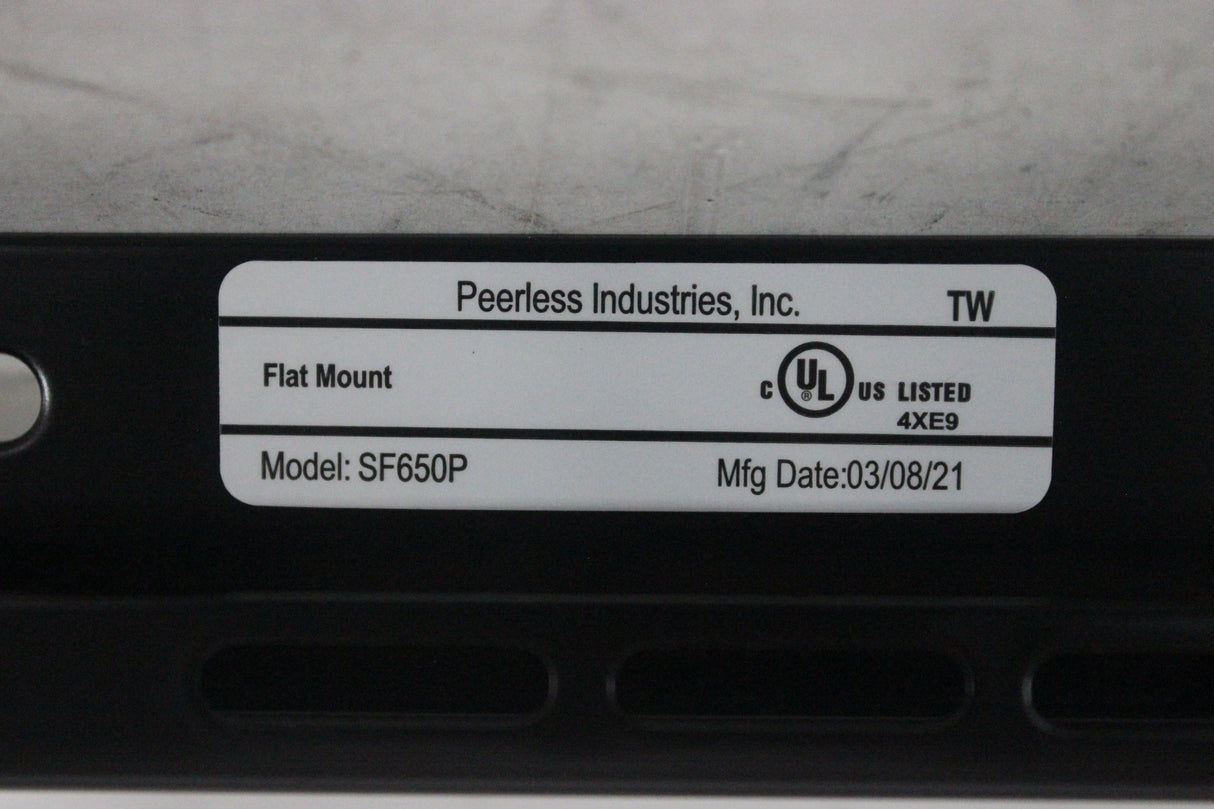 Peerless SF650P SmartMount Universal Flat Wall Mount for 39"-75" Displays in Original Box