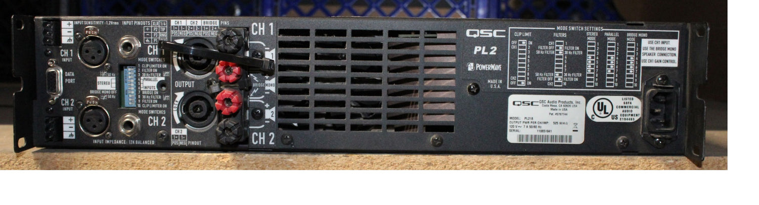 QSC PL218 Powerlight 2 Series Professional Power Amplifiers