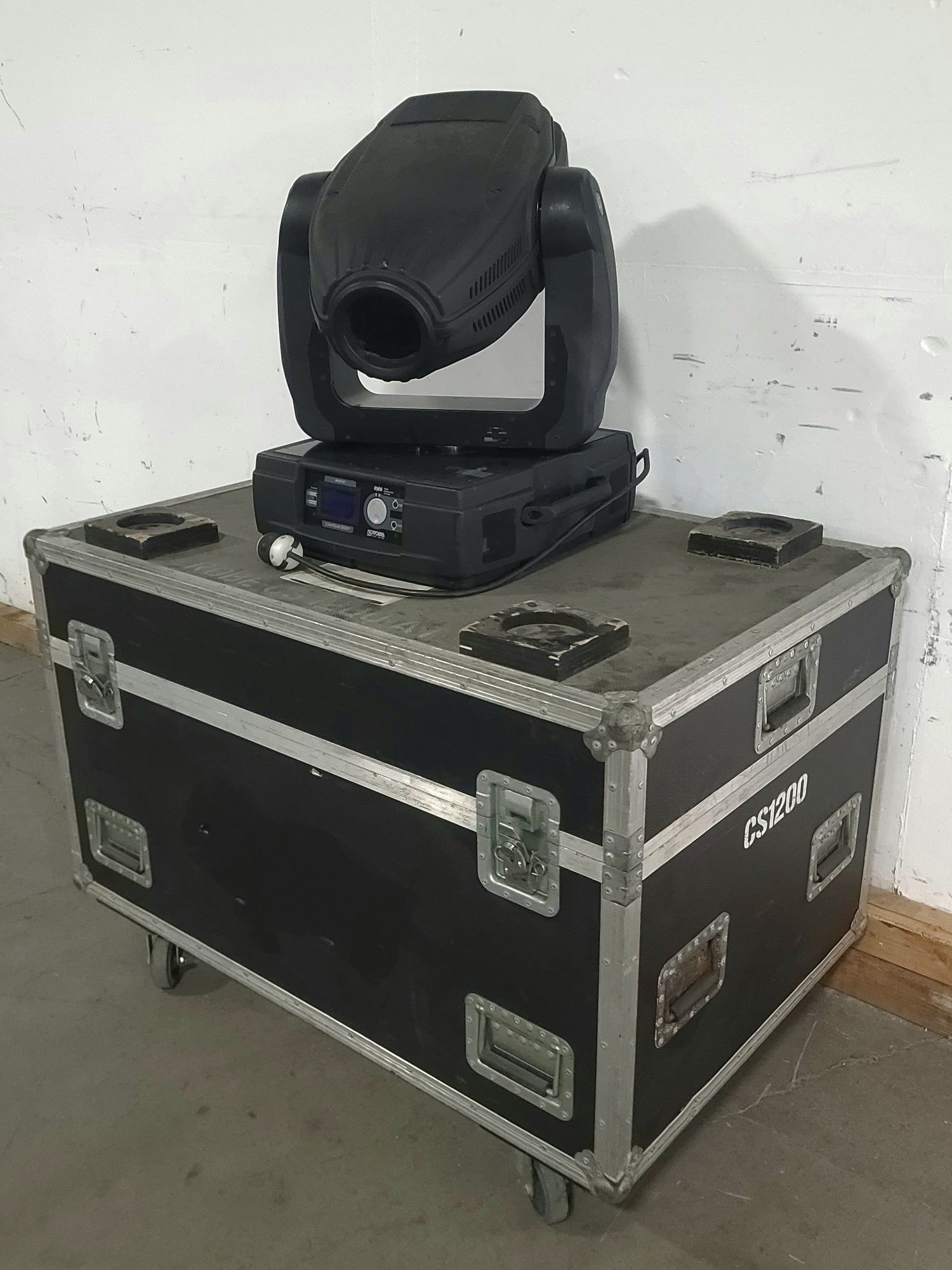 Robe ColorSpot 1200 AT Moving Head Light w/ Clamps In Hard Wheeled Case (Holds 2 Lights) (4228 Lamp Hours)