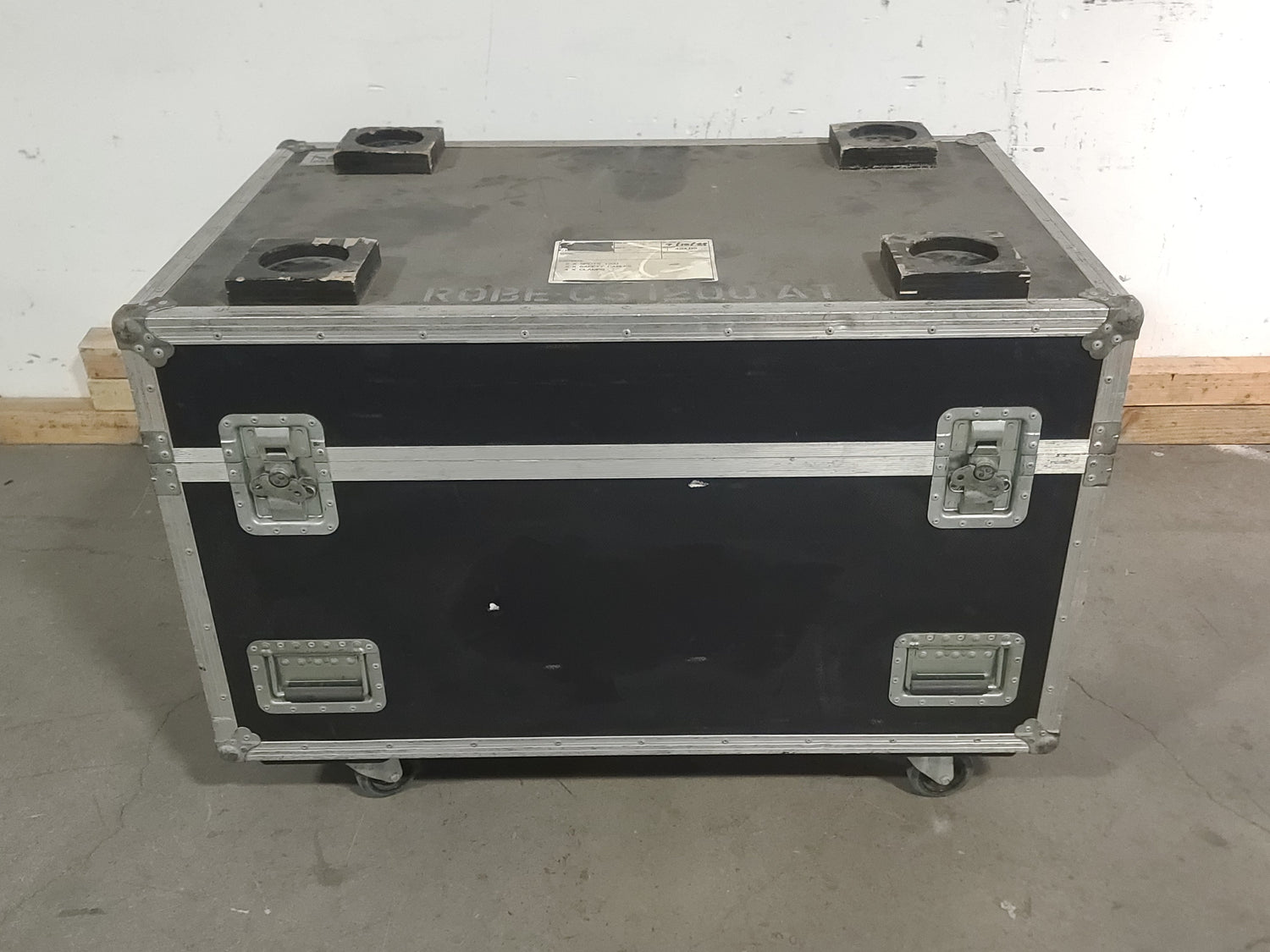 Robe ColorSpot 1200 AT Moving Head Light w/ Clamps In Hard Wheeled Case (Holds 2 Lights) (4228 Lamp Hours)