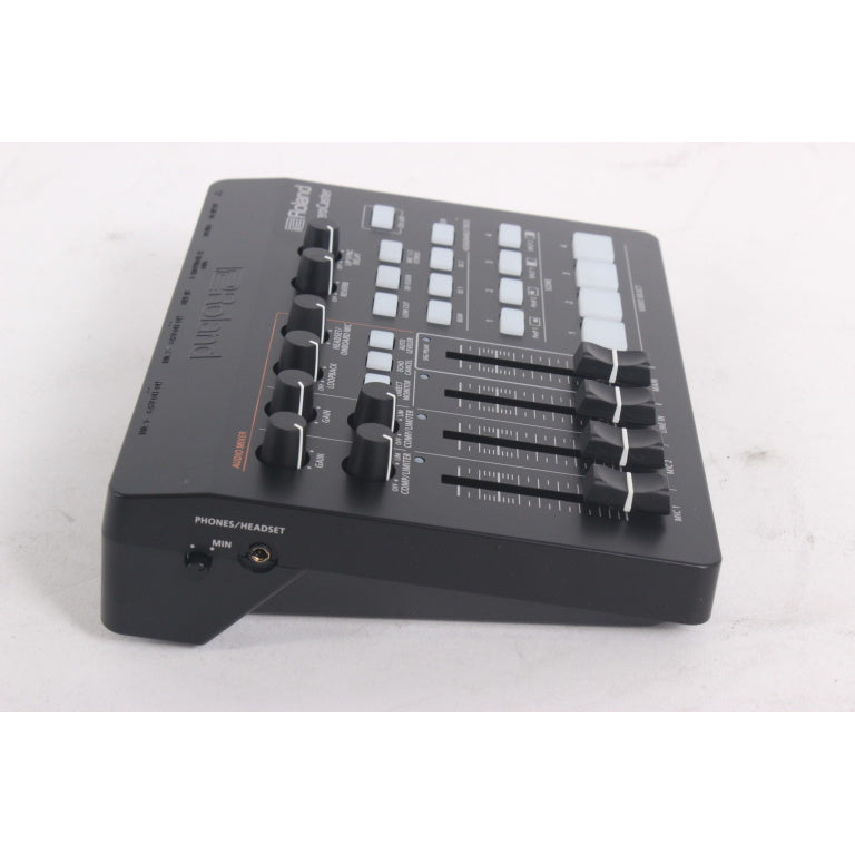Roland VRC-01 EXP AeroCaster Live Streaming System – AVGear.com