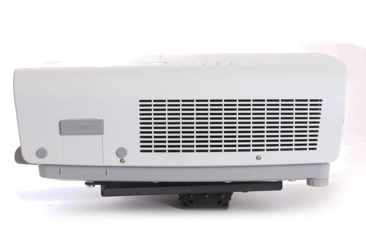 Sanyo PLC-XT20 projector 3800 ANSI lumens w/XGA resolution (430 W / 100V - 240V) w/ Standard Lens Includes Chief Ceiling Mount - (Lamp Hours: 2794/Lamp NEEDS replacement)