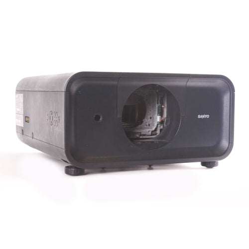 Sanyo PLC-XP200L PROxtraX Multiverse Projector