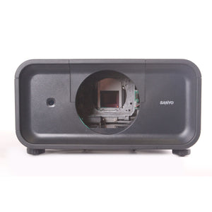 Sanyo PLC-XP200L PROxtraX Multiverse Projector