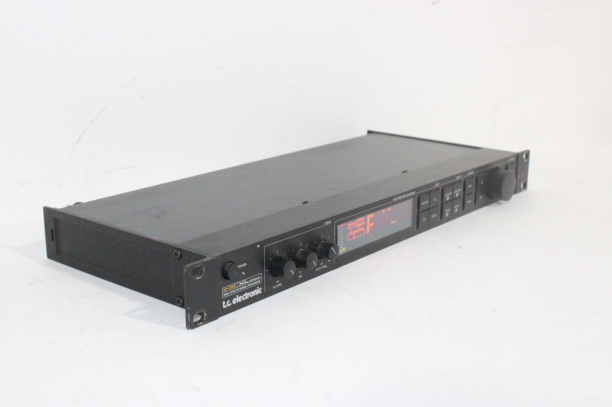 TC Electronic M-One XL Dual Effects Processor