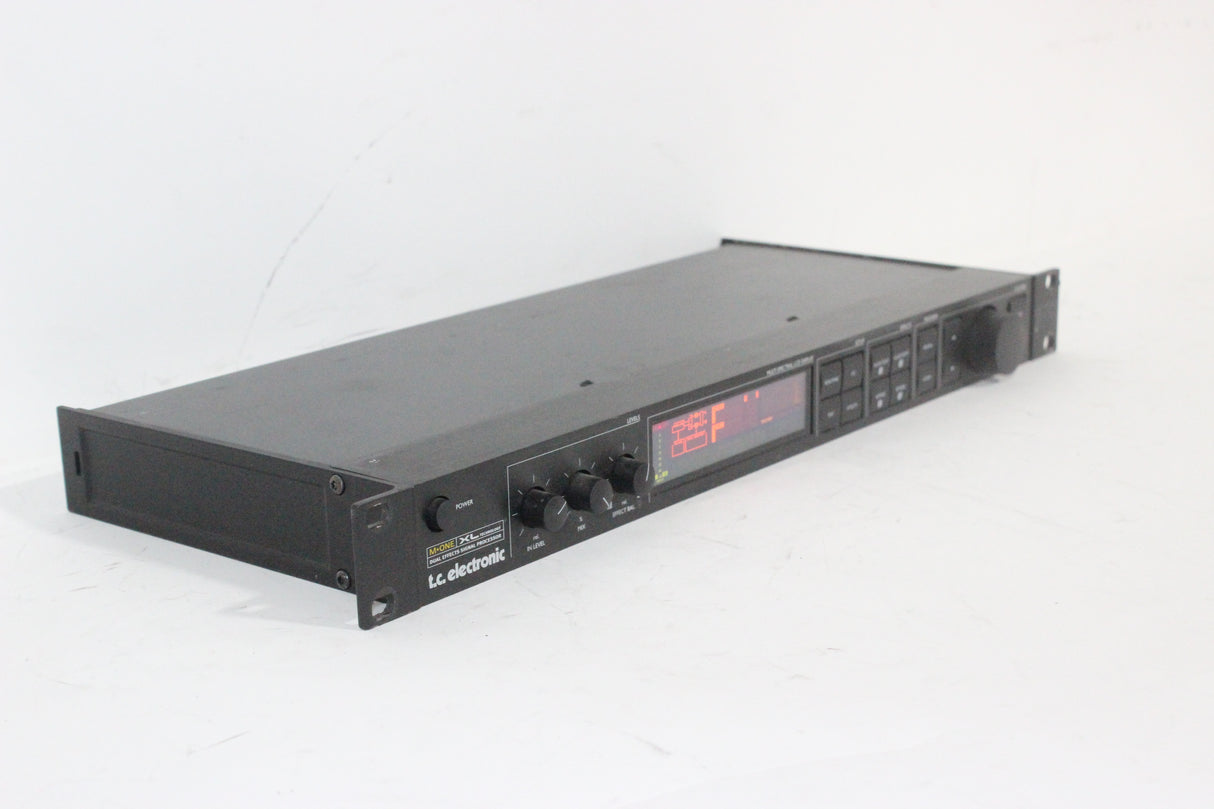 TC Electronic M-One XL Dual Effects Processor