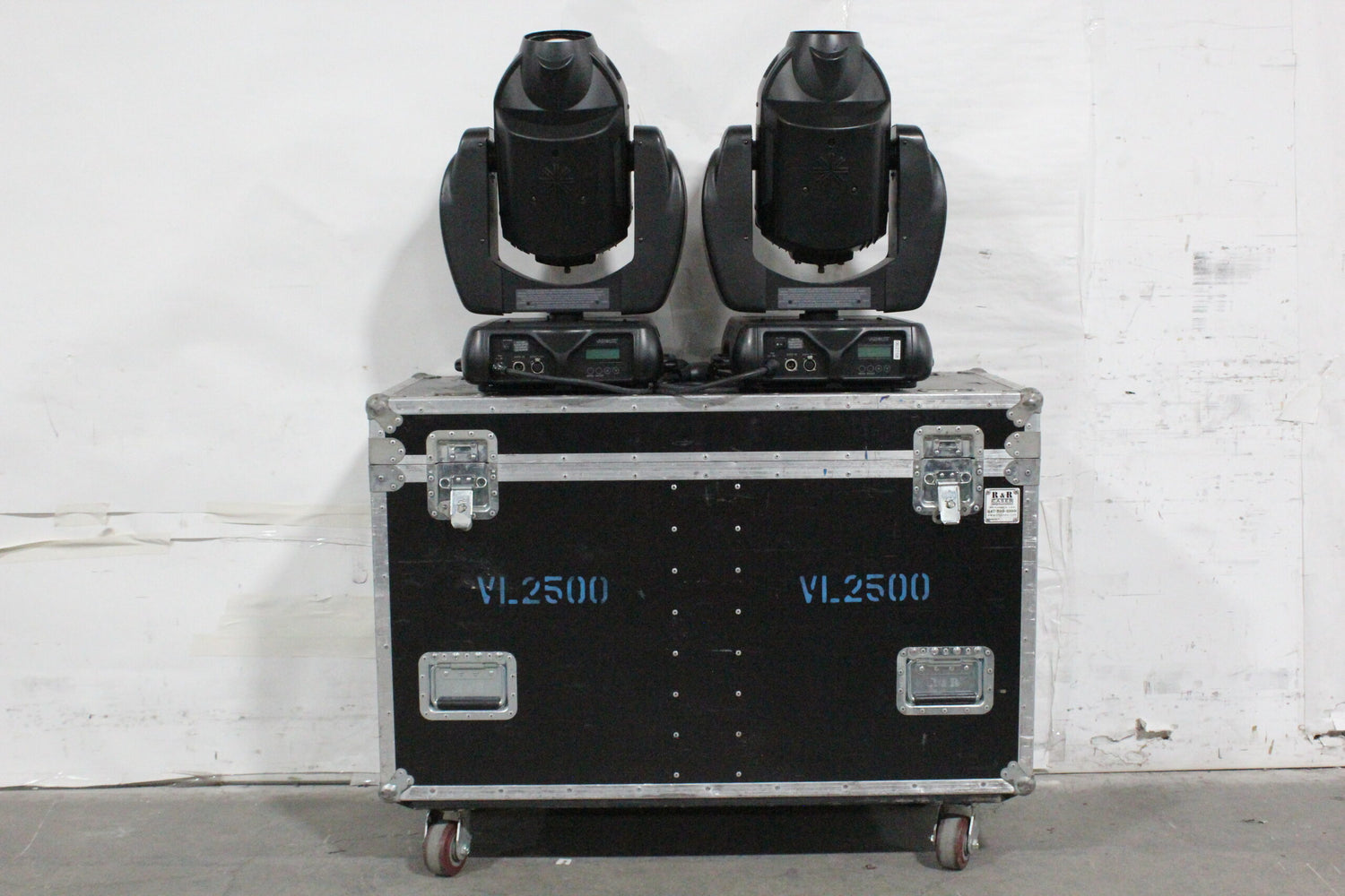 Vari-Lite VL2500 100-240VAC 12A 50/60Hz Spot Moving Light w/ True1 Connector