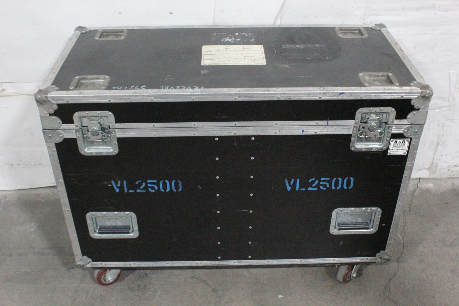 Vari-Lite VL2500 100-240VAC 12A 50/60Hz Spot Moving Light w/ True1 Connector