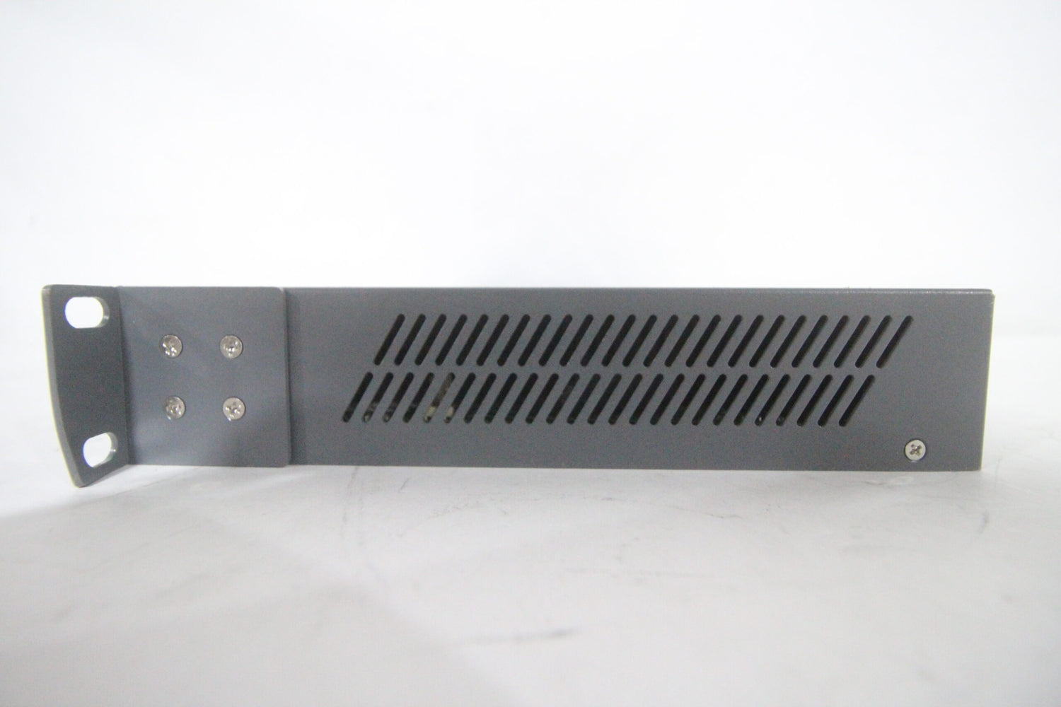 Xirrus XT-5024 24-Port GbE PoE + Managed Switch