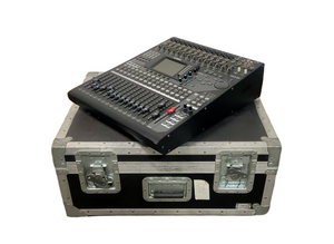 Yamaha 01V96i Digital Mixing Console in Wheeled Hard Case