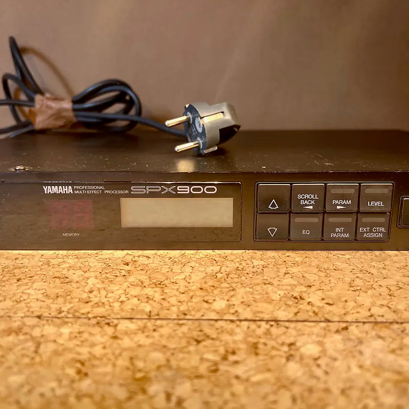 Yamaha SPX-900 Professional Multi-Effect Processor