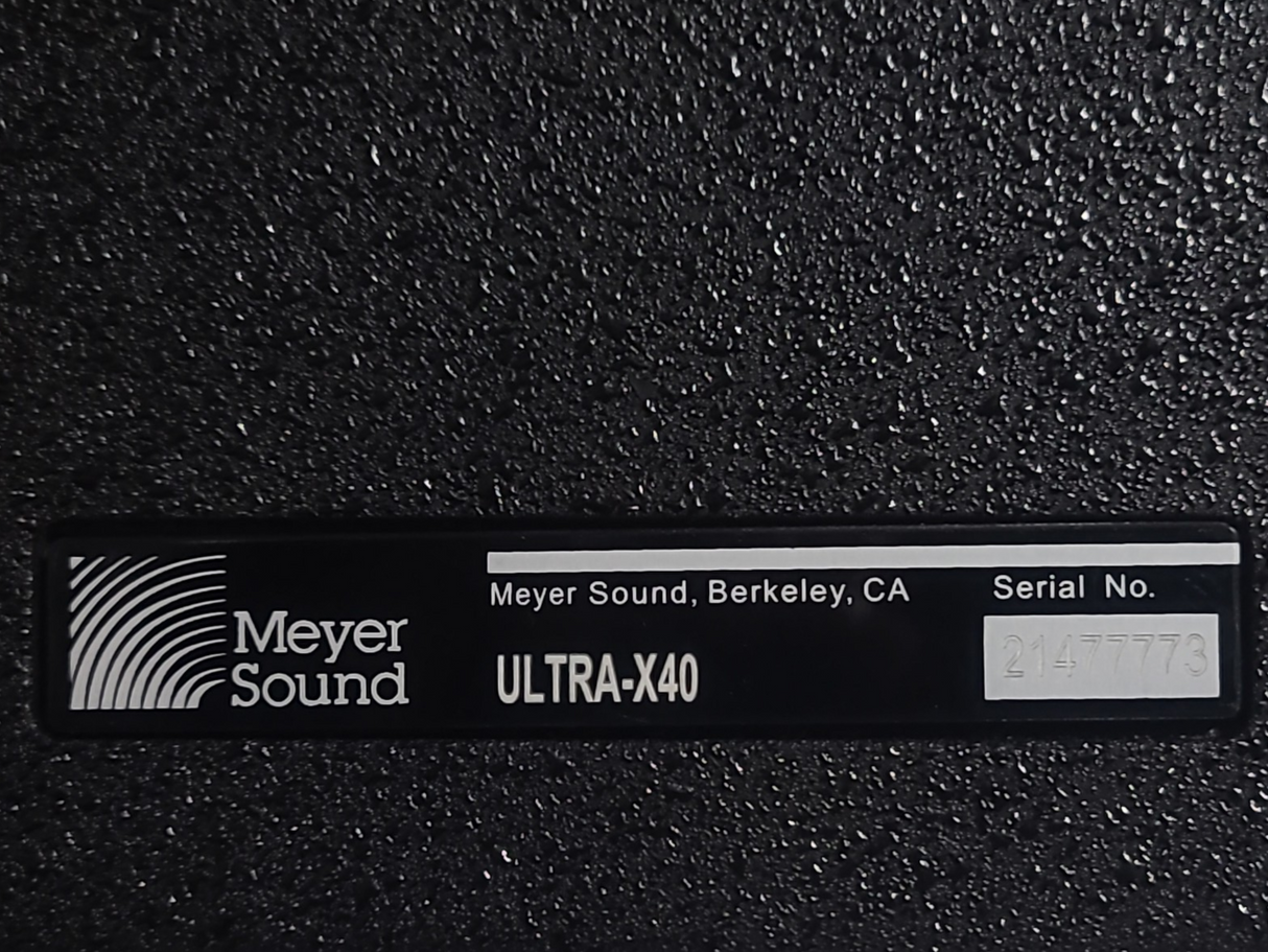 Meyer Sound ULTRA-X40 Wide Coverage Loudspeaker w/ MUB X-40 U-Bracket