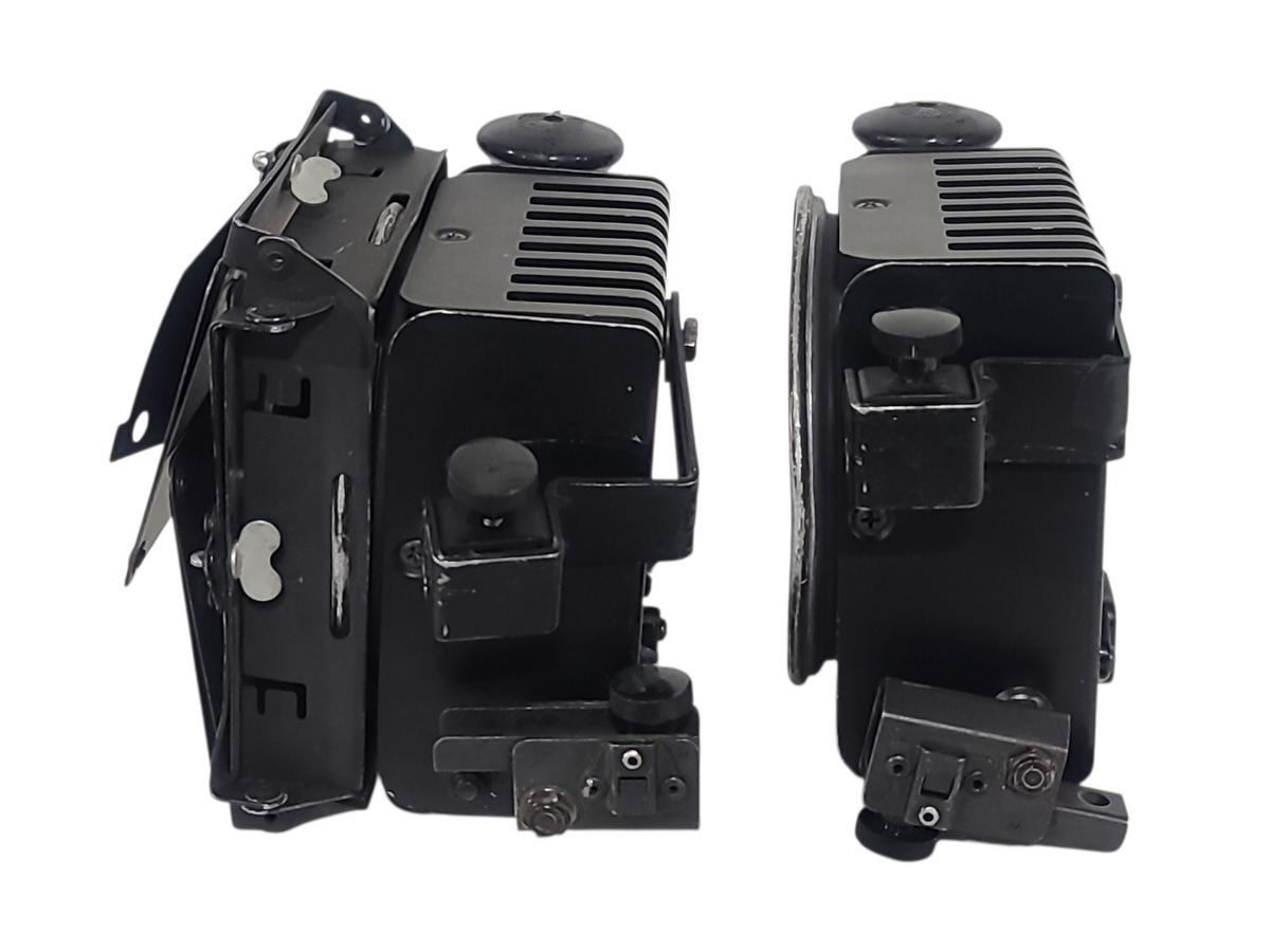 Lowel Omni & Tota Lighting Kit w/ Accessories in Hard Case