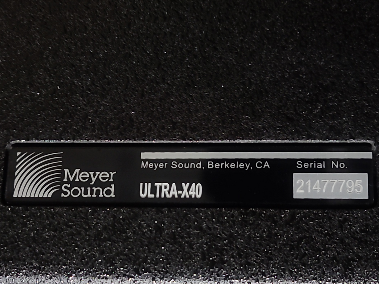 Meyer Sound ULTRA-X40 Wide Coverage Loudspeaker w/ MUB X-40 U-Bracket