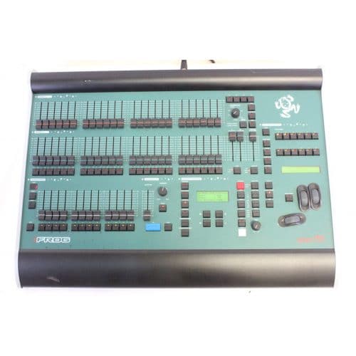Zero 88 Fat Frog Lighting Console w Road Case front2