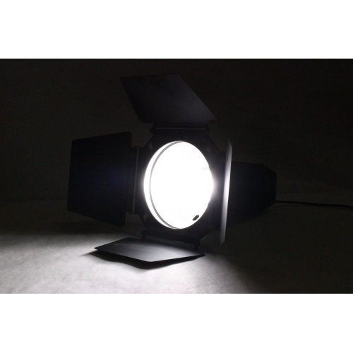 alzo-digital-3000-high-intensity-daylight-led-video-and-photo-light on