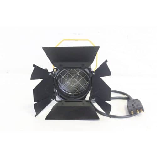 desisti-lighting-magis-mod-300-quartz-halogen-fresnel-spotlight MAIN
