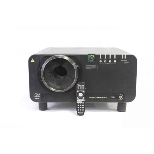 panasonic-10k-pt-dw10000u-dlp-projector-in-wheeled-road-case-focus-servo-issue-and-no-ir-sensor-cover main