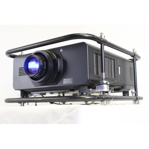 panasonic-20k-pt-dz21k2-projector-with-cage-in-wheeled-road-case MAIN