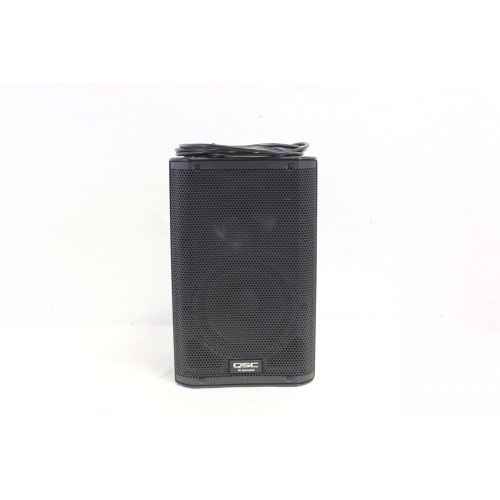 QSC K8 - 105° 1000 W active 8" 2-way loudspeaker system with Soft Carrying Case front