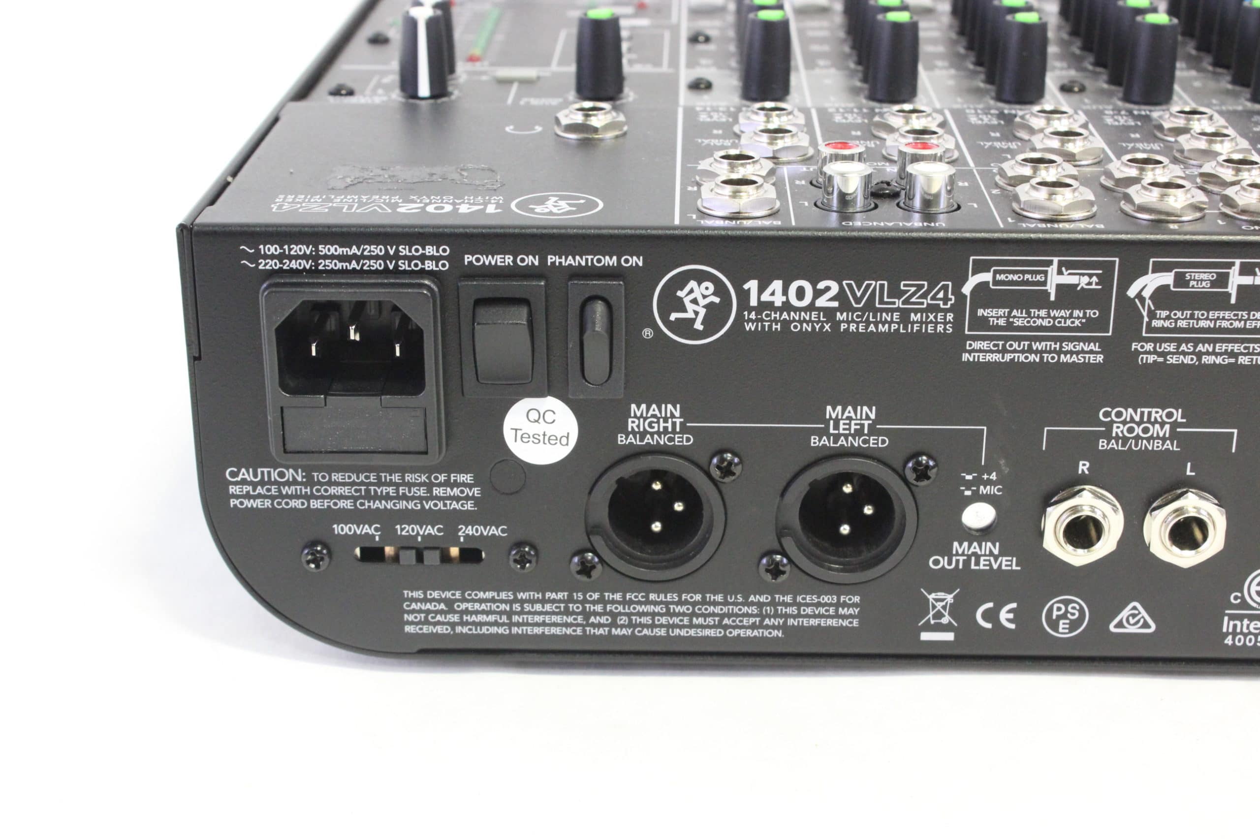Mackie  VLZ4  channel Mixer with Soft Case