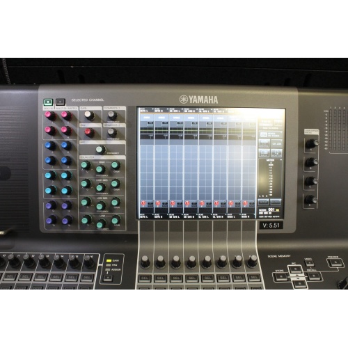 Yamaha CL-5 72-Channel Digital Mixing Board w/ Wheeled Road Case Lcd