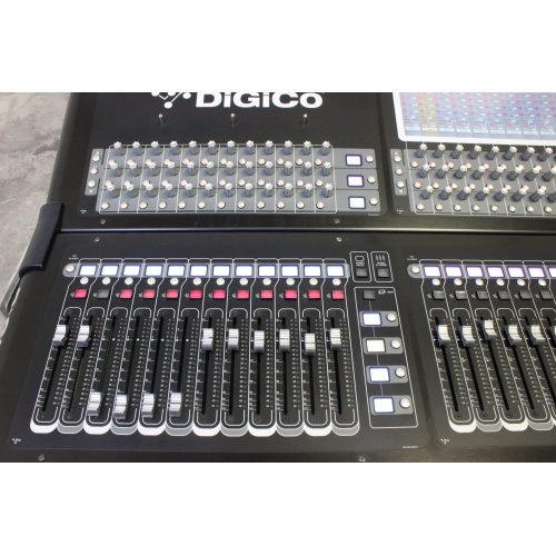 Digico SD10-32 Digital Mixing Console w/ SD Rack & (2) Wheeled Road Cases front4