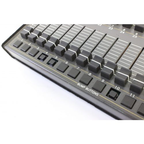 nsi-mc-1616-memory-lighting-controller-missing-4-button-caps-w-hard-case BOARD2