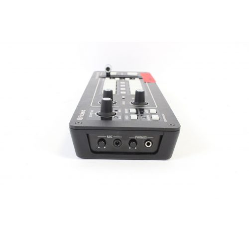 roland-v-1hd-portable-4-x-hdmi-input-switcher-broken-t-bar-w-hard-case side1