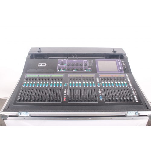 allen-heath-gld112-digital-mixer-in-hard-case front1