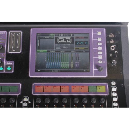 allen-heath-gld112-digital-mixer-in-hard-case screen1