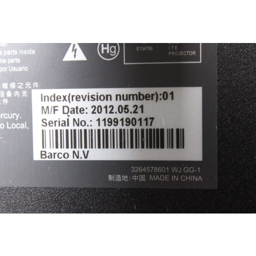barco-rlm-w12-3-dlp-wuxga-1920x1200-11500-lumens-hd-projector-r9006321b1-w-remote-wheeled-hard-case-1655-op-hours-553-lamp-hours-613 label