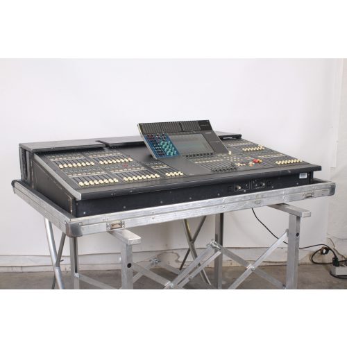 yamaha-m7cl-48-digital-audio-mixing-console-in-wheeled-road-case-1223-5 FRONT1